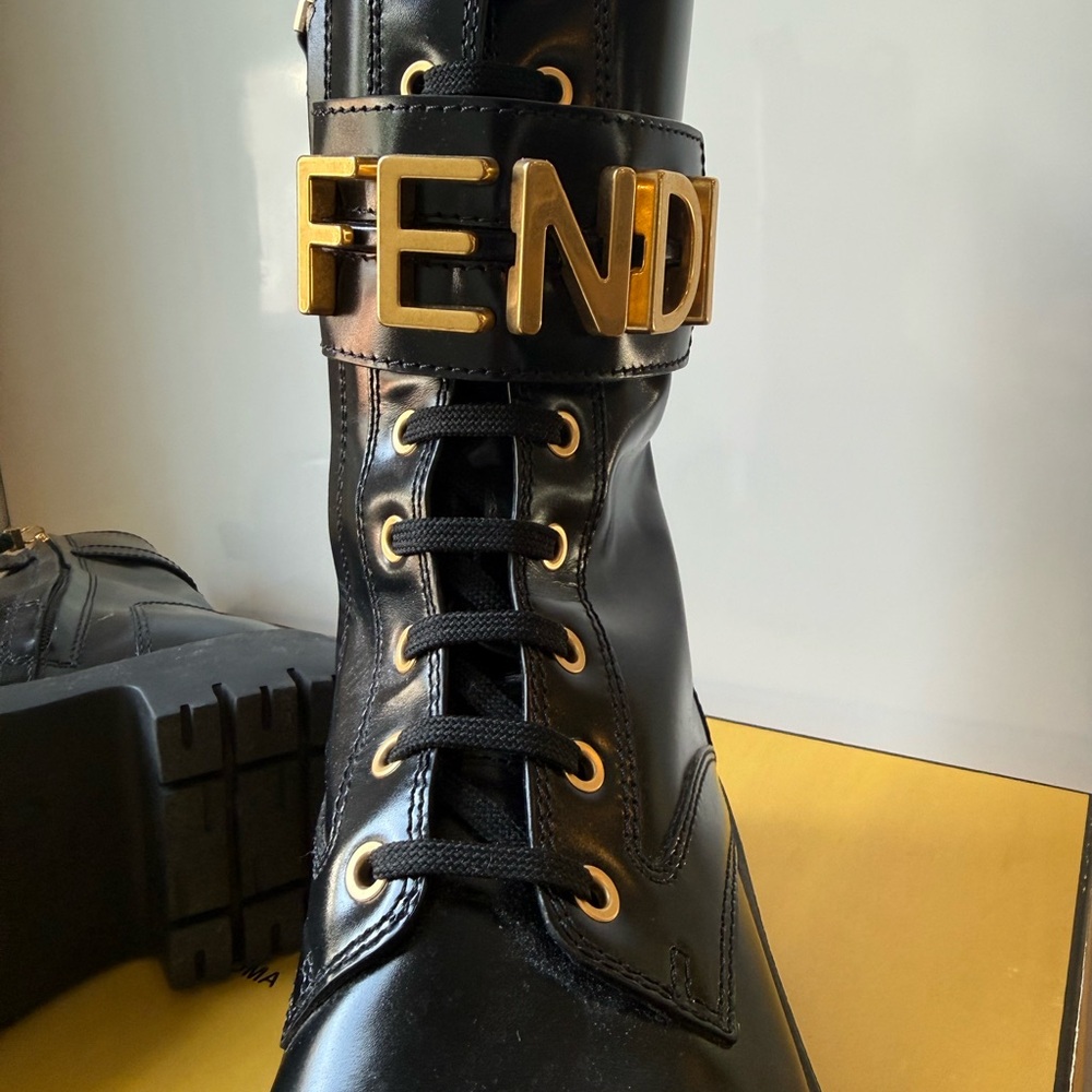 Fendi Black Leather Lace-Up Combat Boots with Gold Logo Buckle - Picture 5 of 8